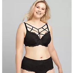 Gorgeous Nearly New Cacique Lace Strappy-Neck Lightly Lined Balconette Bra 40DDD